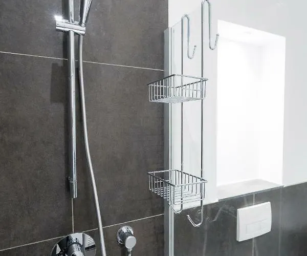 Residence, Herbststrasse - Ottakring Viena